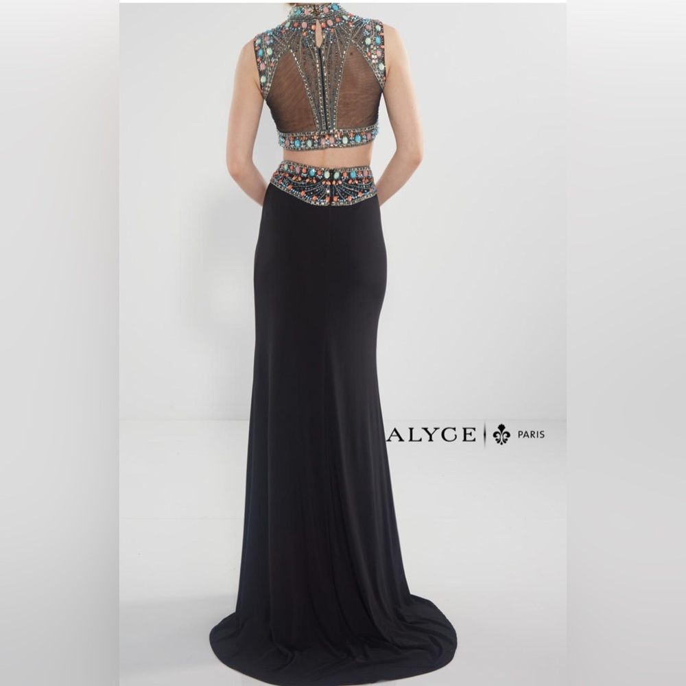 Alyce Paris Prom dress style 6372 - Picture 2 of 7